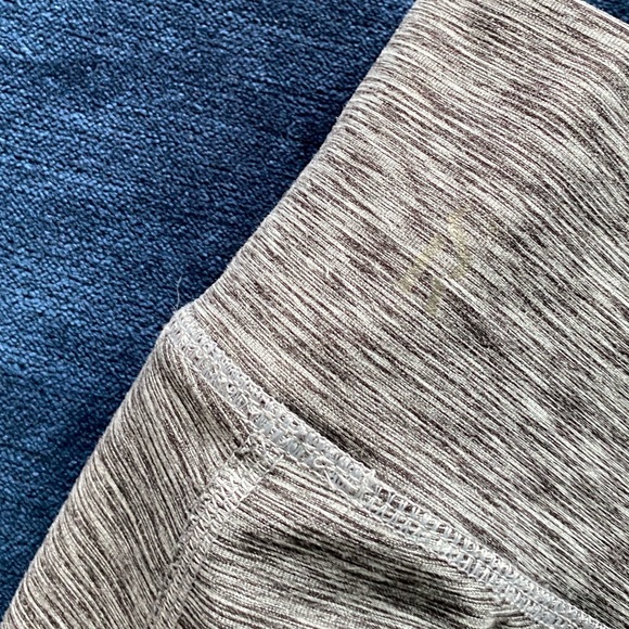 Style Reform Women’s Gray Skinny Leggings Size Medium Exhale Graphic Back Leg - Picture 7 of 8